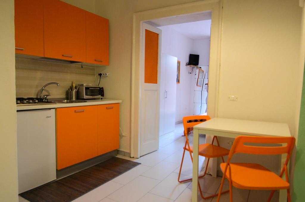 Shine Apartment Napoli Værelse billede
