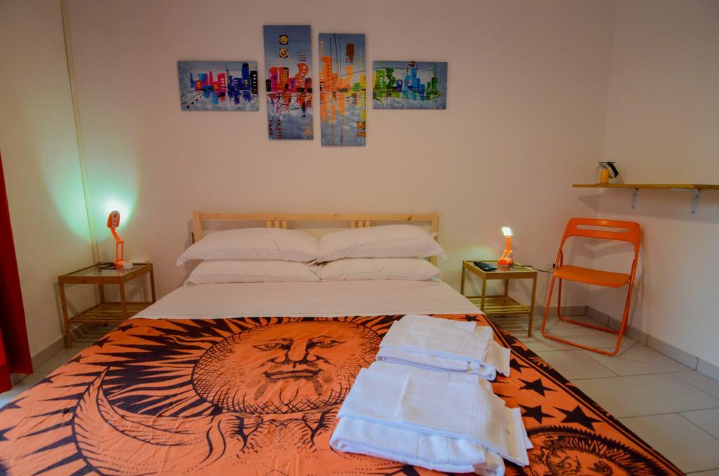 Shine Apartment Napoli Værelse billede