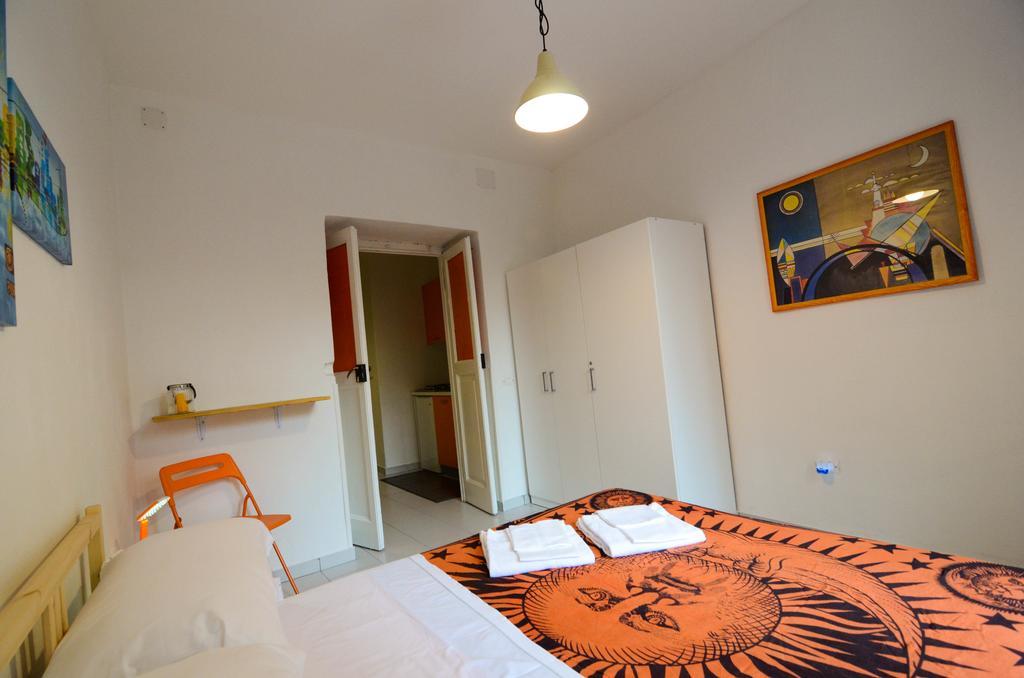 Shine Apartment Napoli Værelse billede